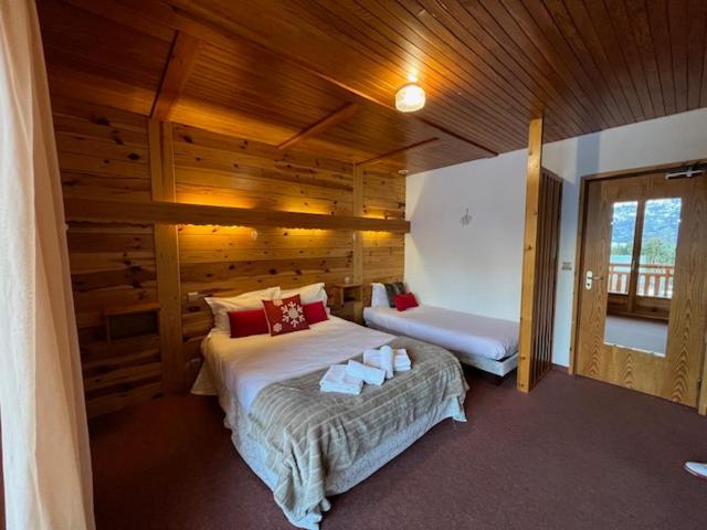 Hotel Restaurant La Pendine Les Pres エクステリア 写真
